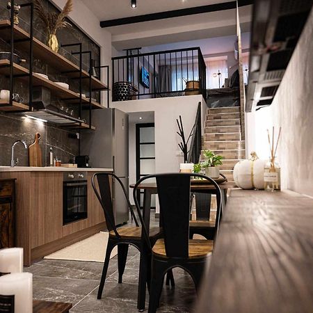 Namaste Lofts Near Seaside Apartment Thessaloníki Luaran gambar