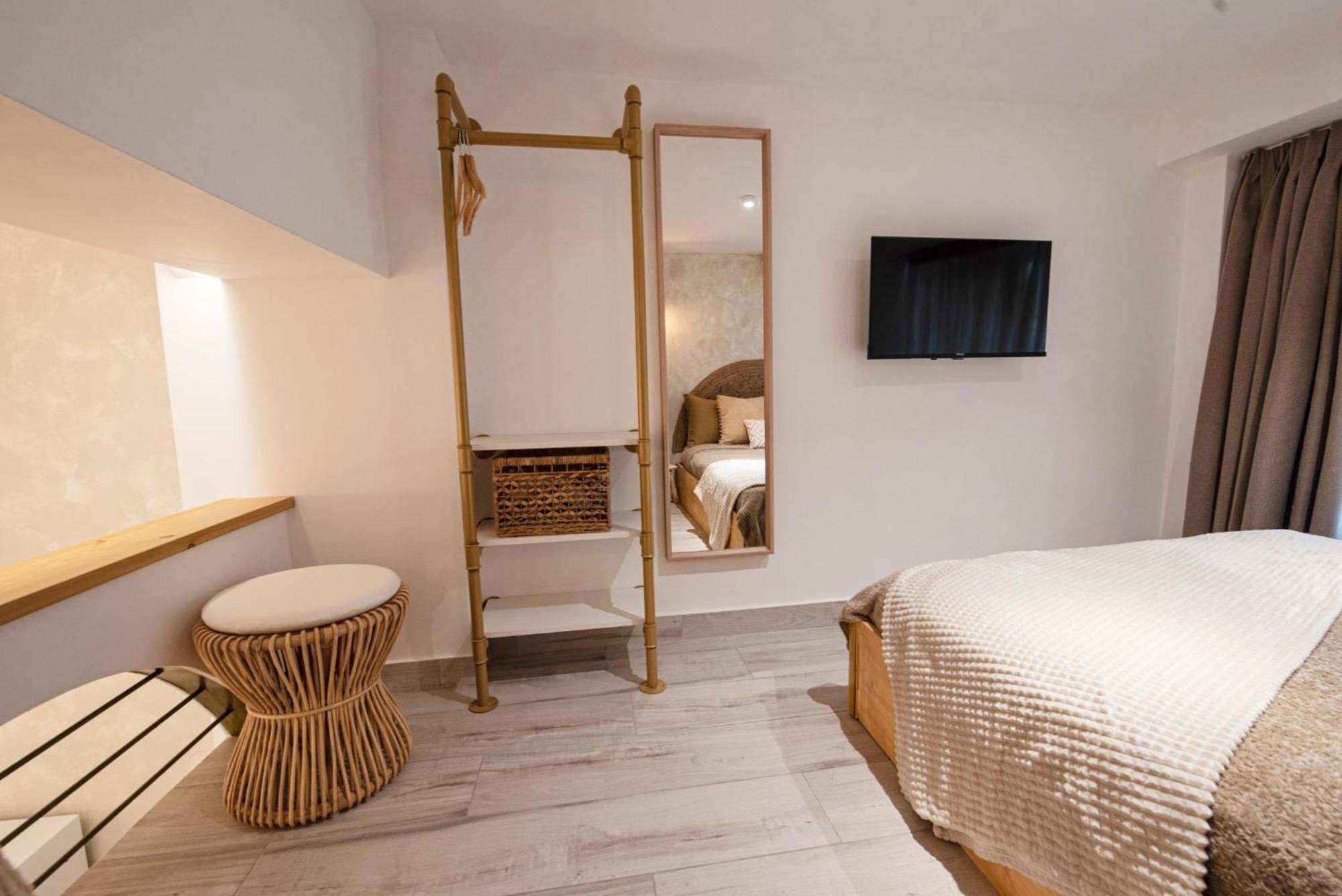 Namaste Lofts Near Seaside Apartment Thessaloníki Luaran gambar